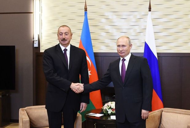 İlham Əliyev Putinə zəng etdi