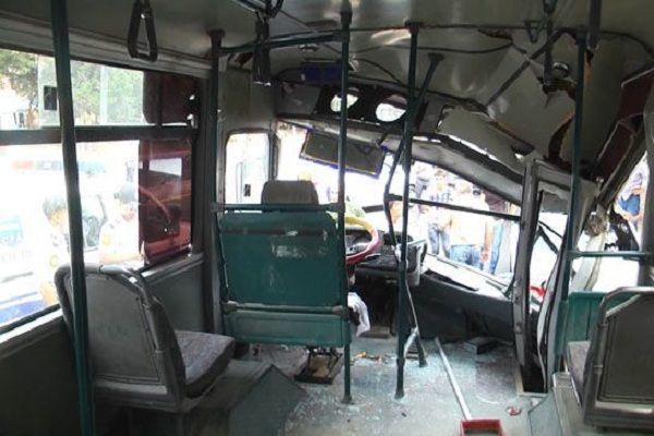 Bakıda sərnişin avtobusu qəza törətdi