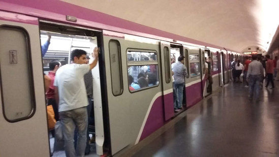 Bakı metrosunda nasazlıq: qatar boşaldıldı