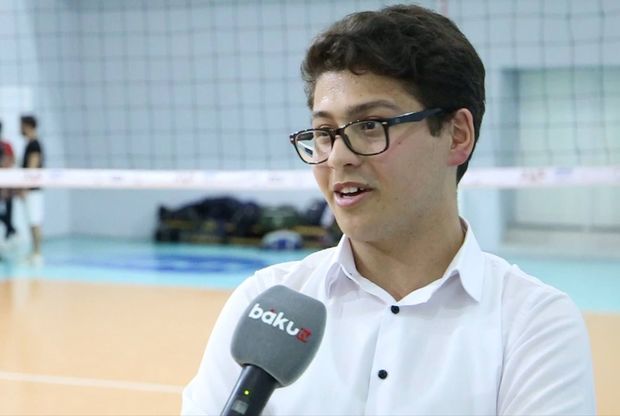 Bir gecədə məşhur olan azərbaycanlı “şərhçi”