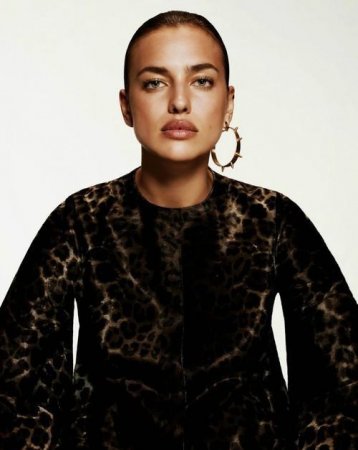 İrina Şeyk cazibədarlığı ilə diqqət mərkəzində