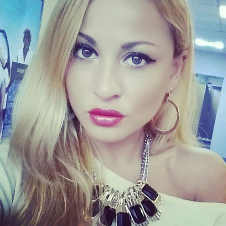 Cazibədar müğənnimizdən canlı performans