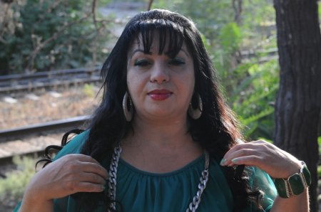 Maral Tahirqızı meşəlikdə