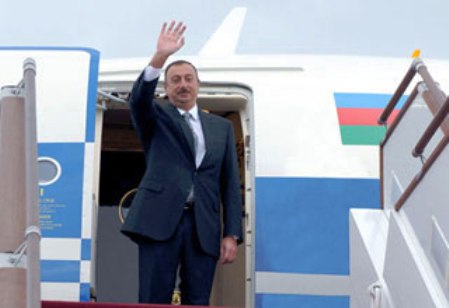 Prezidentin Tacikistan səfəri başa çatdı