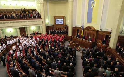 Ukrayna sükuta qərq oldu