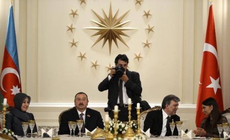 İlham Əliyevlə Gülün qeyri-rəsmi fotoları