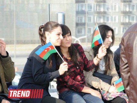 Ən böyük bayrağımız havaya qaldırıldı