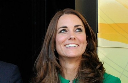 Şahzadənin London küçələrində çılpaq şəkli yayıldı
