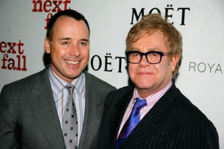 Elton Con 