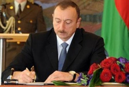 Prezident ən yaxşı məktəbləri mükafatlandırdı