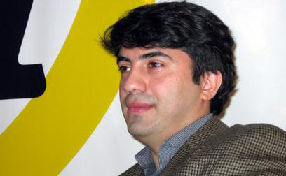 Emin Hüseynov səfirlikdə gizlənib