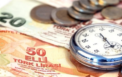 Türk lirəsi dollar qarşısında yenə dəyər itirdi
