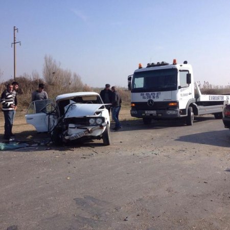 Bərdədə ağır qəza: 1 ölü, 2 yaralı
