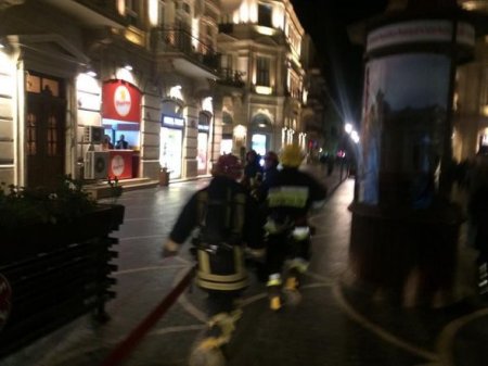 “Tarqovı”dakı məşhur kafenin binasında yanğın