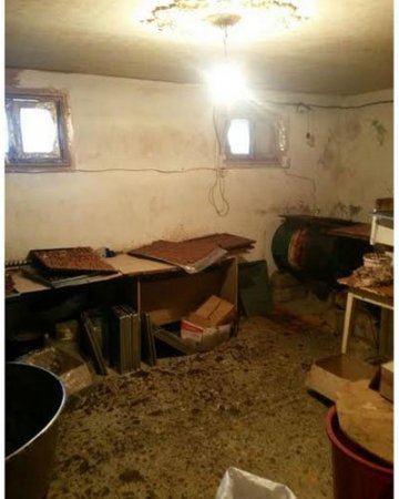 Azərbaycanda konfet sexindən iyrənc görüntülər