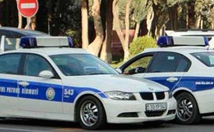 Azərbaycanda yol polisilə vətəndaşın əlbəyaxa davası