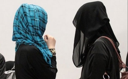Hicablı fahişələr saxlanıldı