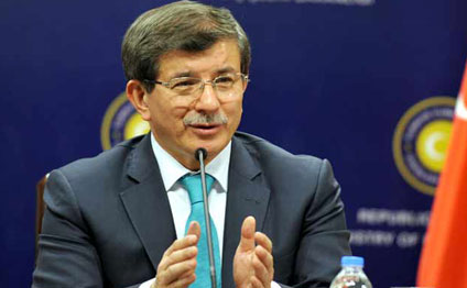 Baş nazir mahnı oxudu