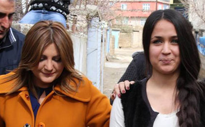 Sibel Can qız 
