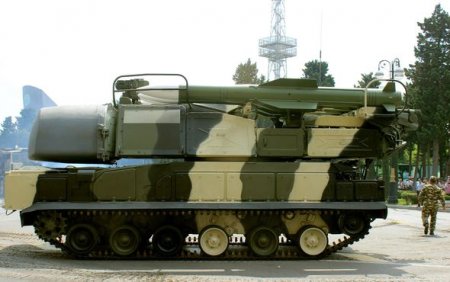 Tanklar, zenit raketləri və helikopterlər: ordumuz nə ilə silahlanır