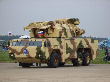 Tanklar, zenit raketləri və helikopterlər: ordumuz nə ilə silahlanır