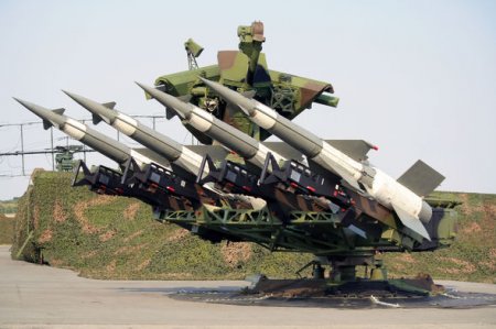 Tanklar, zenit raketləri və helikopterlər: ordumuz nə ilə silahlanır