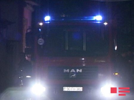 Bakıda güclü yanğın: 30 nəfər təxliyyə olunub