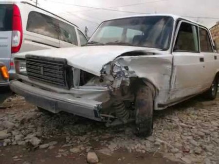 Bakıda sürücünün çaşması qəza ilə nəticələndi