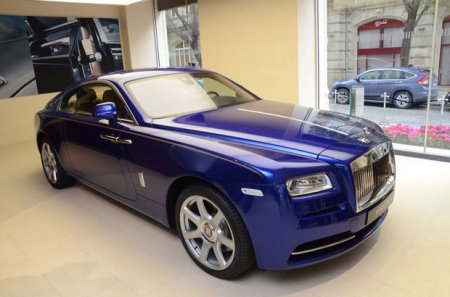 Bakıda 430 min dollarlıq “Rolls-Royce” satılıb