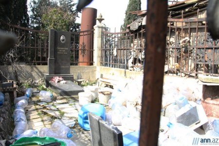 Bakıda "danışan" məzarlar