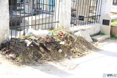 Bakıda "danışan" məzarlar