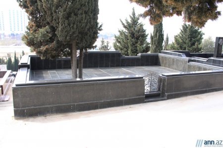 Bakıda "danışan" məzarlar
