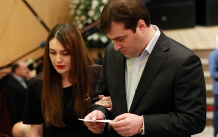 Emin Musəvi ata oldu