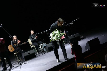 Sami Yusifin Bakı konsertindən görüntülər