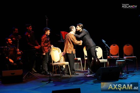 Sami Yusifin Bakı konsertindən görüntülər