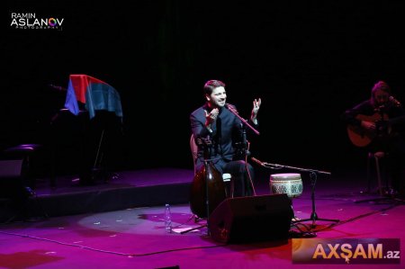 Sami Yusifin Bakı konsertindən görüntülər