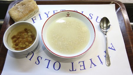Baş nazirə "Çanaqqala menyusu"