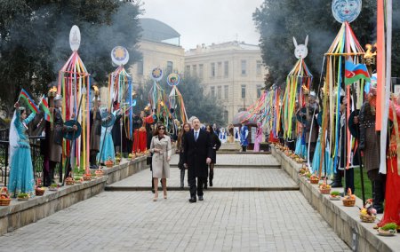 Prezident yumurta döyüşdürdü