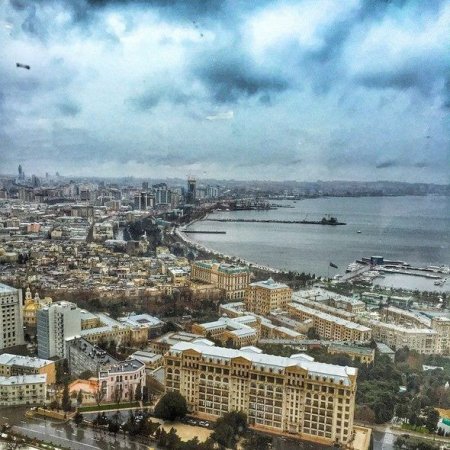 18 milyard sərvəti olan şeyx Bakıya niyə gəlib?