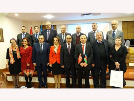 Əli Həsənov Türkiyədə Hüseyn Cavid haqqında keçirilən konfransda iştirak etdi
