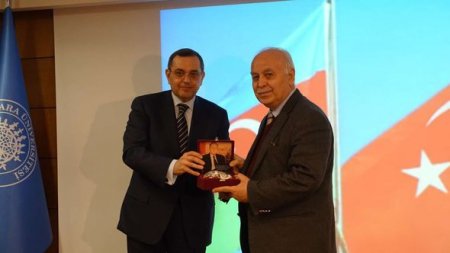 Əli Həsənov Türkiyədə Hüseyn Cavid haqqında keçirilən konfransda iştirak etdi