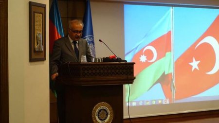 Əli Həsənov Türkiyədə Hüseyn Cavid haqqında keçirilən konfransda iştirak etdi