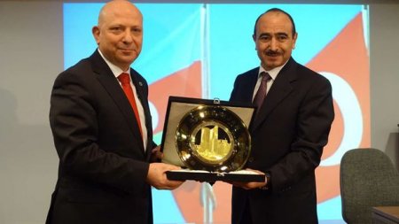 Əli Həsənov Türkiyədə Hüseyn Cavid haqqında keçirilən konfransda iştirak etdi