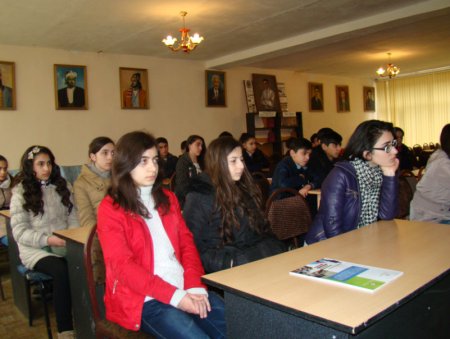 Təhsil Nazirliyinin dəstəyi ilə növbəti seminar Qaxda baş tutdu