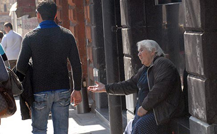 Ermənilər İrəvandan niyə qaçır?