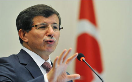 Davudoğlu: İstanbuldakı terrorla əlaqədar daha 4 nəfər saxlanılıb