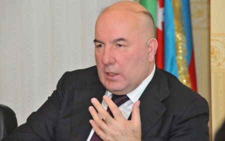 Elman Rüstəmovdan konkret cavab: “Dollarla qaytarılmalıdır!”