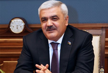 Rövnəq Abdullayevə “Şöhrət” ordeni verildi
