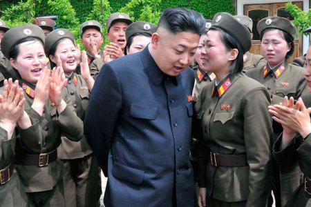 Kim Çen In hərəmxana açdı