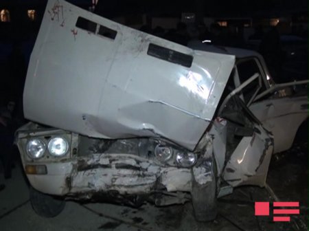 Ağır yol qəzası: 1 ölü, 4 yaralı
